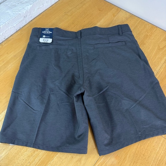 George Mens Above The Knee Commuter 9 inch Inseam Shorts size 34 Charcoal - Picture 7 of 9